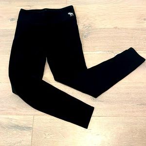 Black fleece Abercrombie leggings